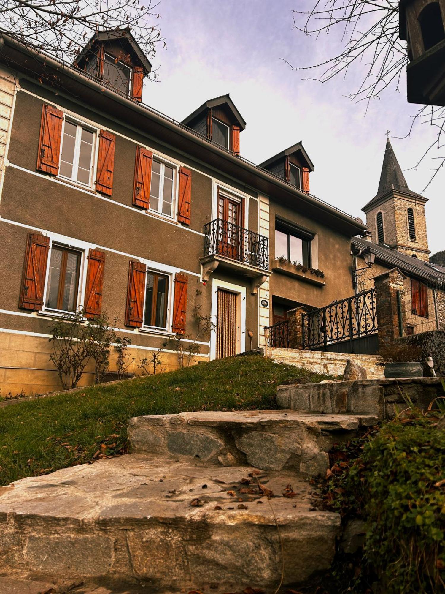 Вилла "Mon Chez Moi" Burgalays Экстерьер фото